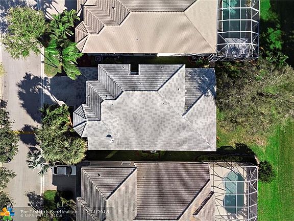 4th image of 12160 NW 15th Ct