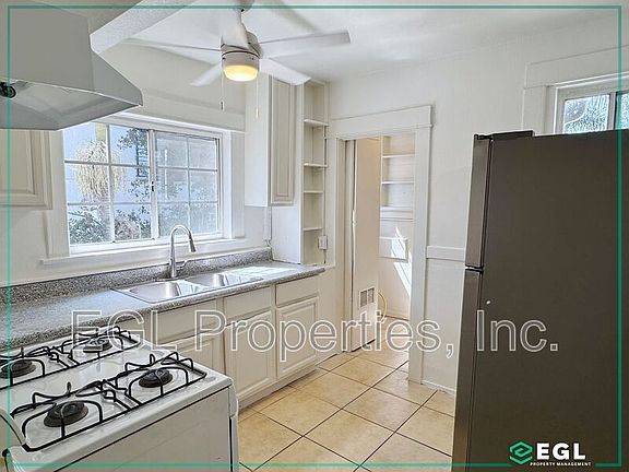 5th image of 115 1/2 N Westlake Ave Unit 2