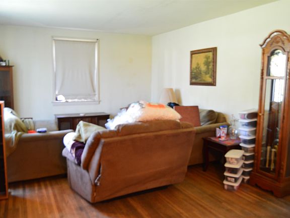 3rd image of 2311 Ridgecrest Dr