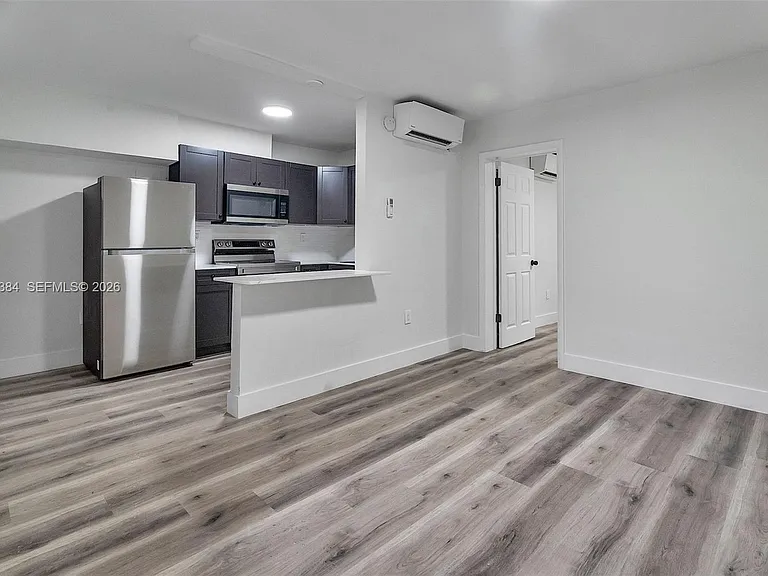 4037 SW 65th Ave #11 — Photo 1