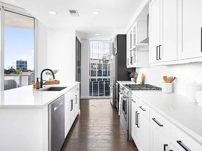 The Huntley Luxury Apartments — Photo 4