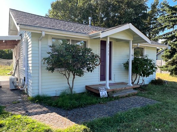 3111 Greenwood Ave