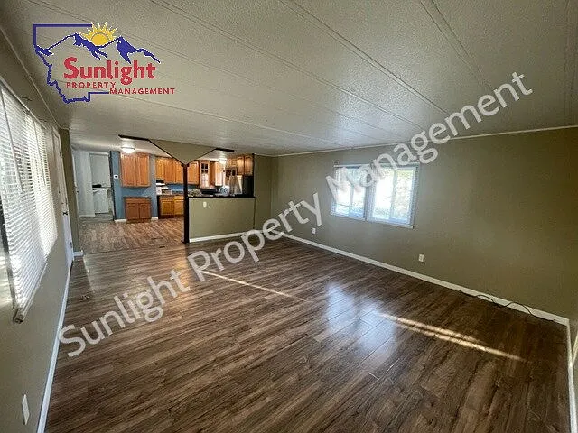 3 bed, 2.0 bath, 1280 sqft, $1,295 — Photo 4