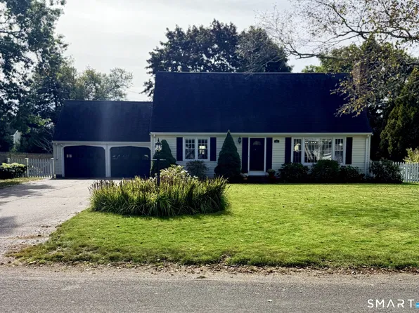 42 Riverbend Drive, Stonington, CT 06355