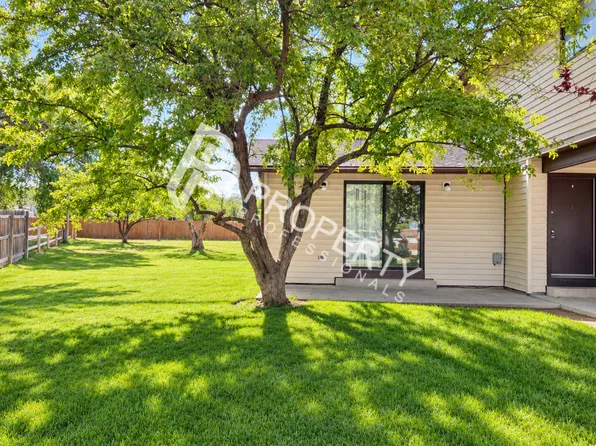 867 Birch Avenue, 867 Birch Ave APT 2, Rifle, CO 81650