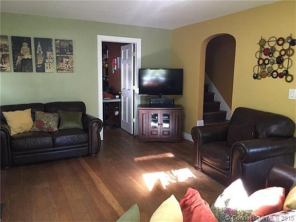 4th image of 260 Lakeview Ter