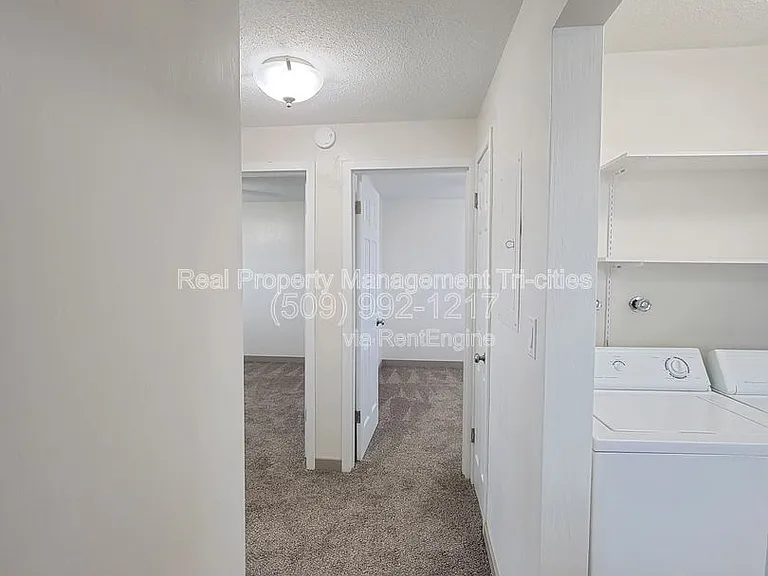 1817 W Cartmell St #206 — Photo 8