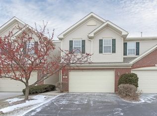 4 Rose Hill Ct #4, Algonquin, IL 60102