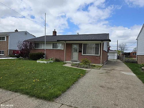 30541 Bluehill St Photo 1