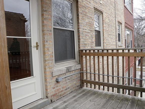 5th image of 1234 W Argyle St APT 2F