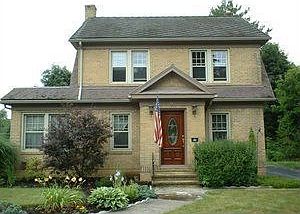 1st image of 863 Sandusky St