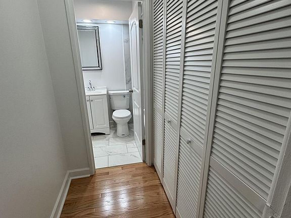 5th image of 6830 N Sheridan Rd APT 263