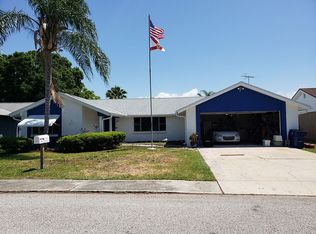 3554 Overland Dr, Holiday, FL 34691
