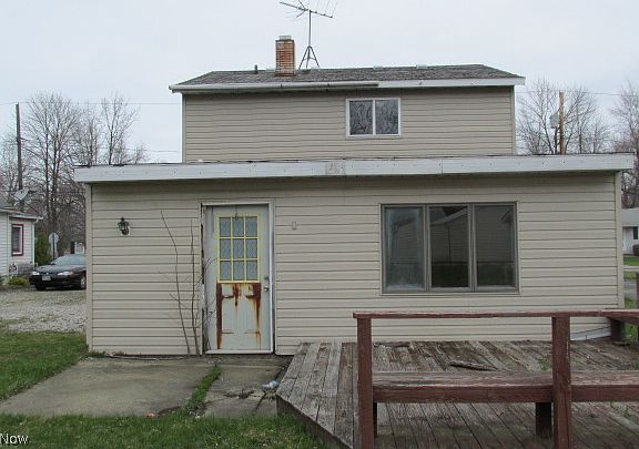 3rd image of 7634 Pinehurst Dr