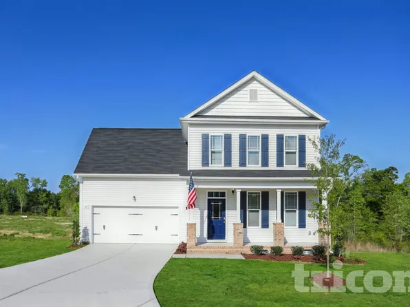 129 Seedling Ct, Zebulon, NC 27597