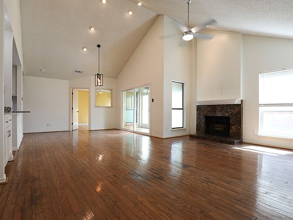 4th image of 1433 Autumn Chase Sq
