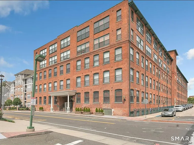 145 Canal St #408 — Photo 2