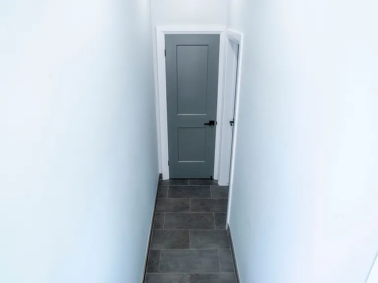 130 Elgin St #2 — Photo 14