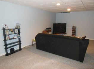 1276 Estling Ct, Aurora, IL 60502