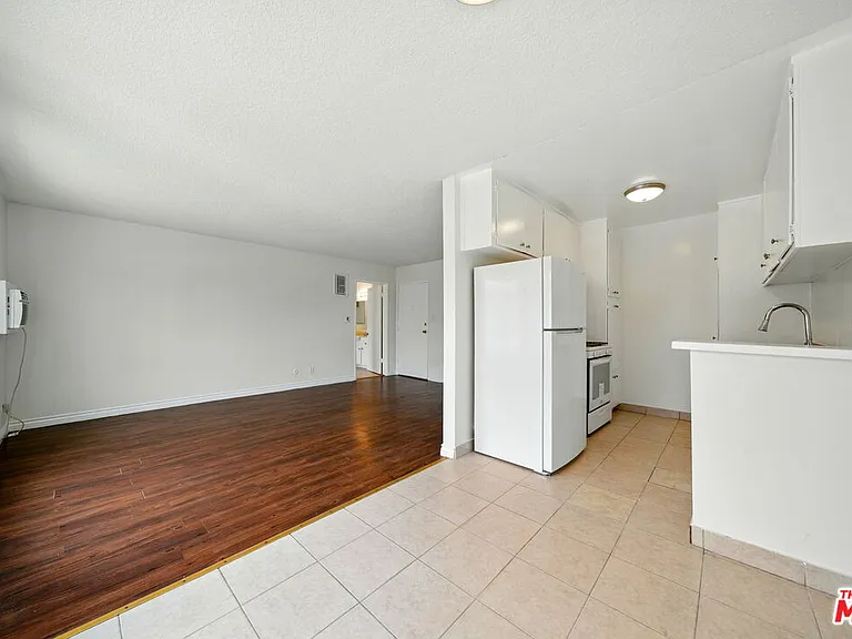 4100 W 1st St #203 — Photo 5