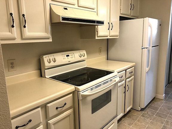 2nd image of 800 N El Camino Real Unit 106