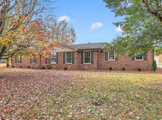 218 Highland Dr, Smithville, TN 37166