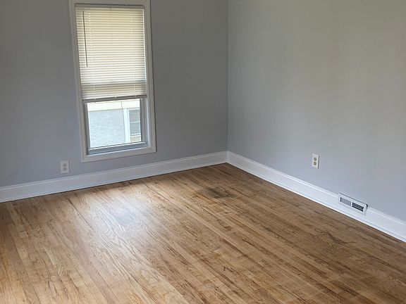 5th image of 16 Parsons St Floor 2