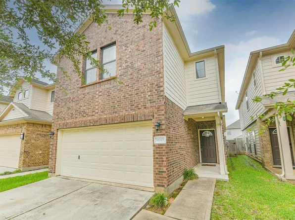 6643 Sharpstone Creek Ln, Houston, TX 77084