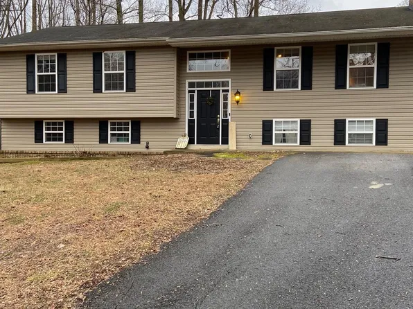 9915 Jonathan Dr, Dunkirk, MD 20754