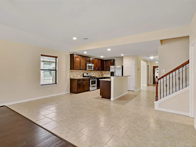 3308 Southern Grove Ln — Photo 14