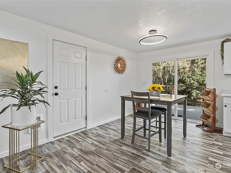 7831 S Sheridan Ave #1 — Photo 4