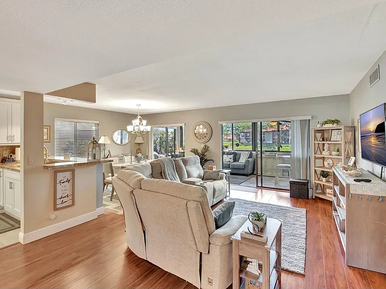 10663 Ocean Palm Way #101 — Photo 2