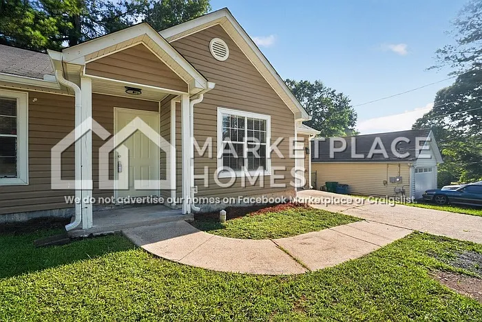 1104 Bonita Cir — Photo 3