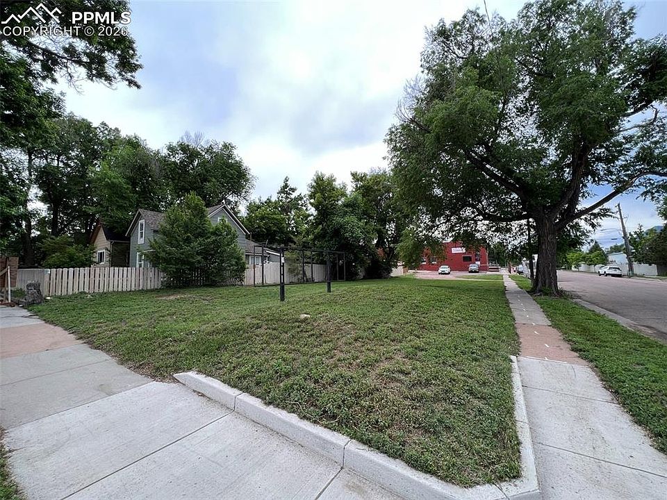1st image of 703 E Costilla St