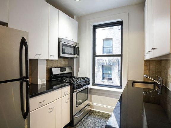 2nd image of 1160 5th Ave APT 205