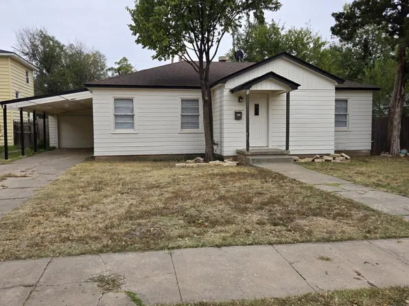 1308 Charles St, Pampa, TX 79065