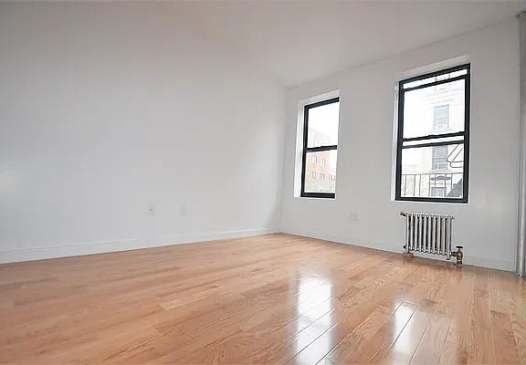 3rd image of 561 W 161st St #1A