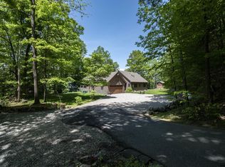 818 Gull Bay Rd, Putnam Station, NY 12861