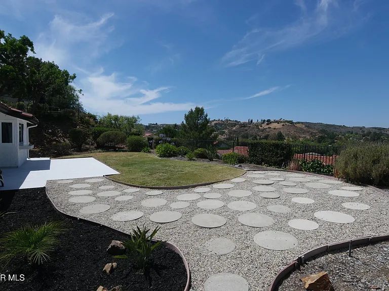 2080 Channelford Rd — Photo 26