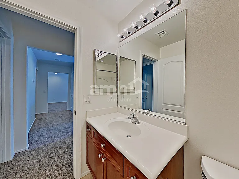 10580 Elberton Ave — Photo 13