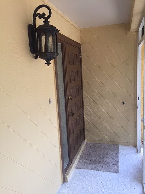 Screened front entry