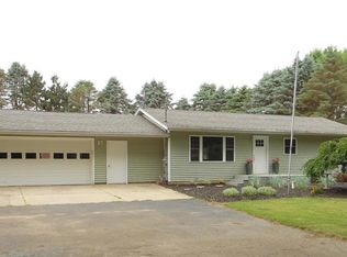 50 Tanner Lake Rd, Hastings, MI 49058