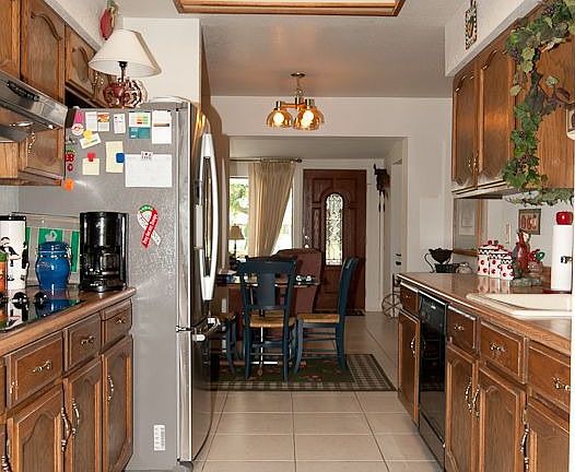 5th image of 8065 E Lakeview Ave