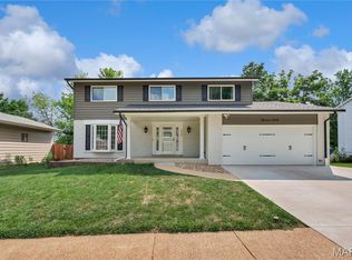 1360 Green Elm Dr, Fenton, MO