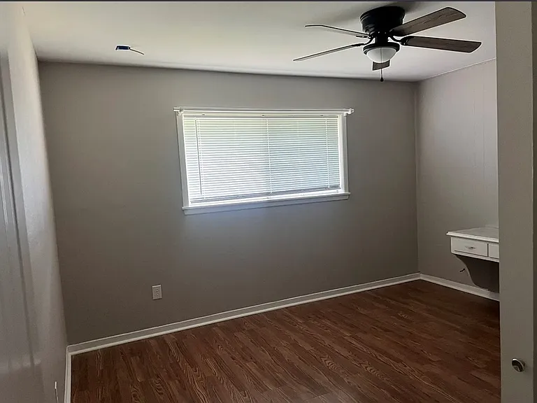 407 Fairway Dr — Photo 23