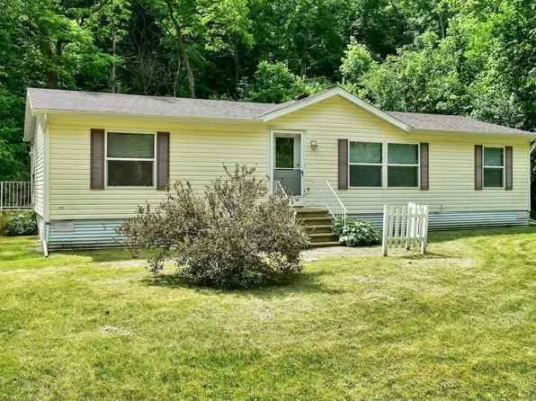 25324 E Burns Valley Rd, Winona, MN 55987