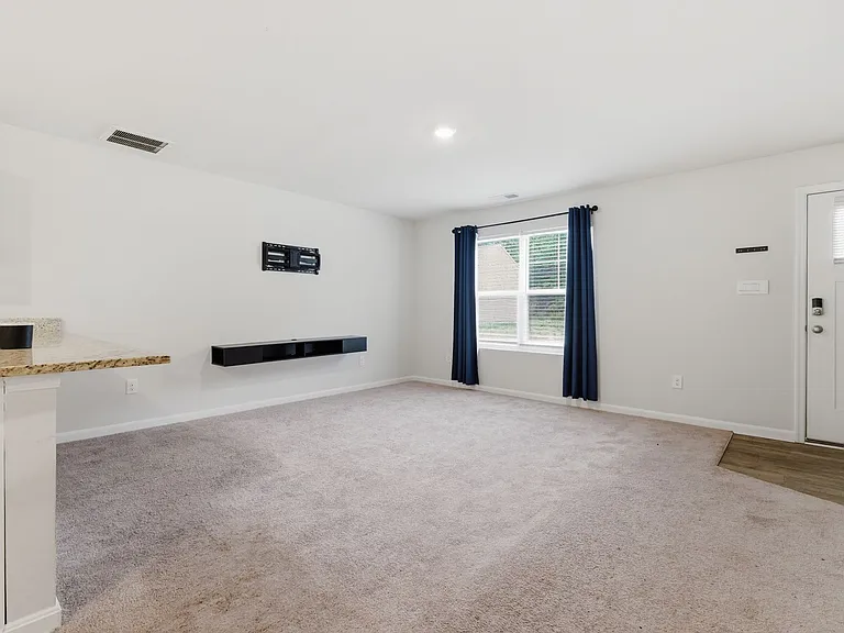 3605 Roselawn Ter — Photo 6