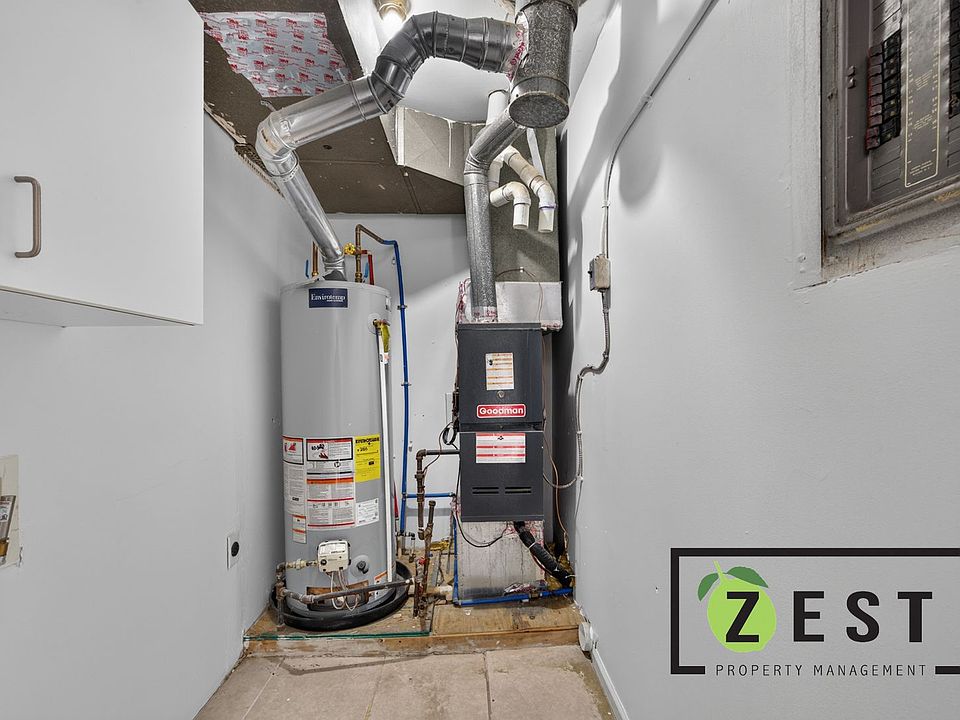 256 N Walnut St, photo 16