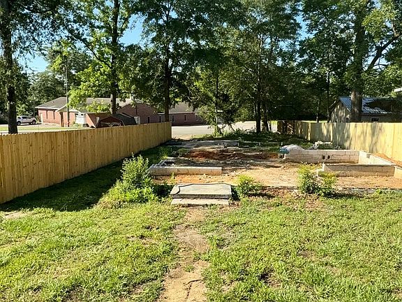 4th image of 503 Franklin Ave