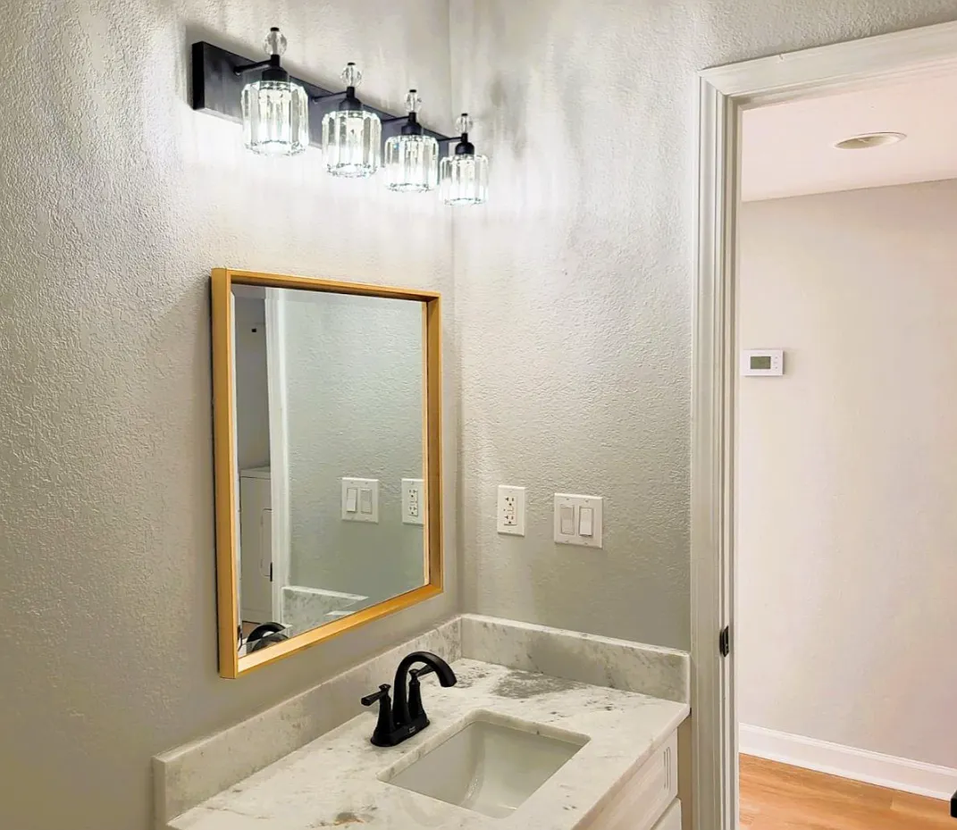 1802 Jackson Ave W — Photo 4